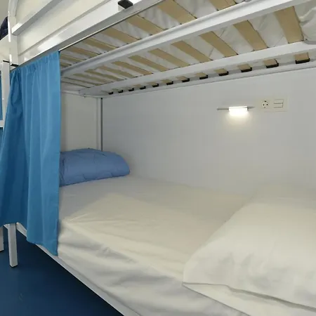 Baionamar Hostel *